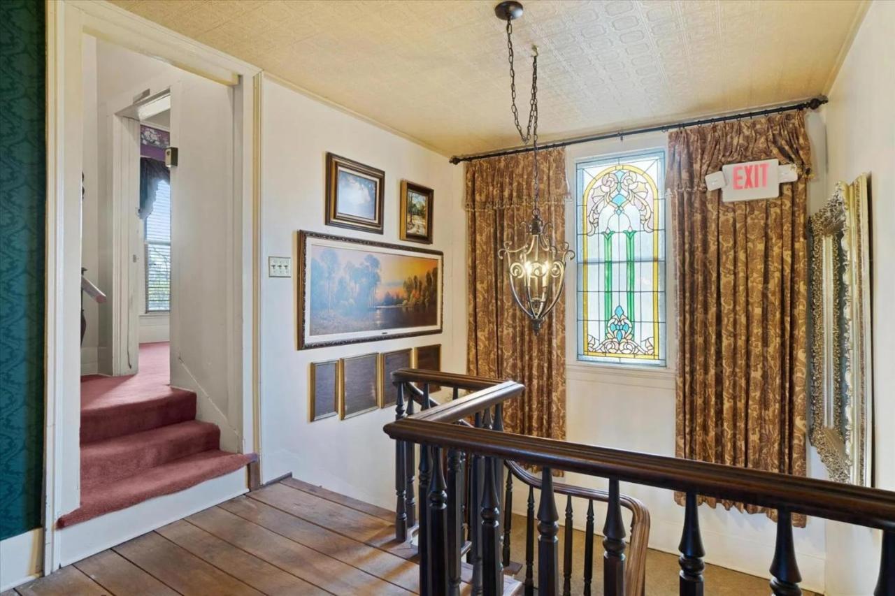 Four Winds Victorian Venue & Suites Bonham Esterno foto