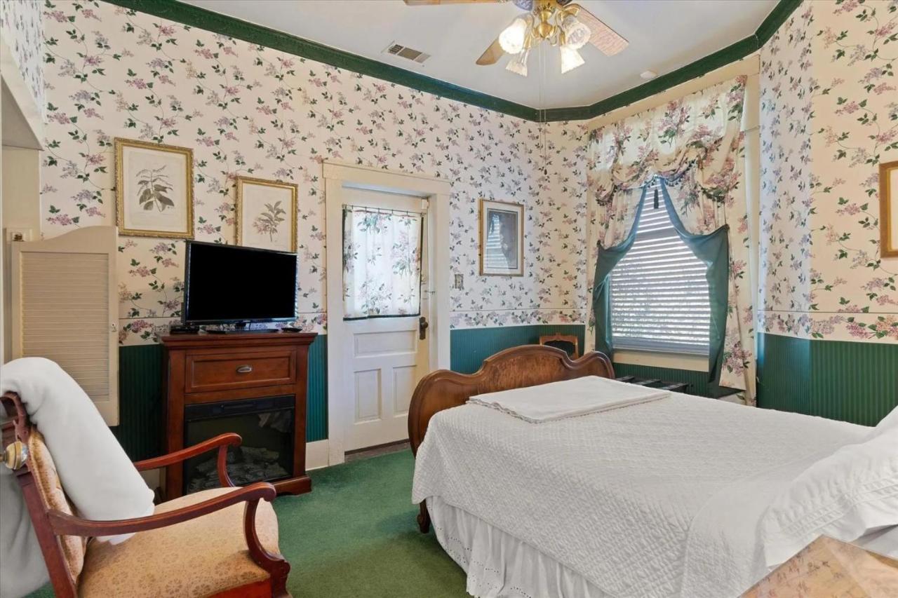 Four Winds Victorian Venue & Suites Bonham Camera foto